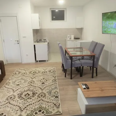 Zoka Apartment Surcin